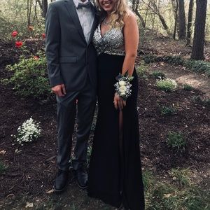 beautiful black prom/formal dress